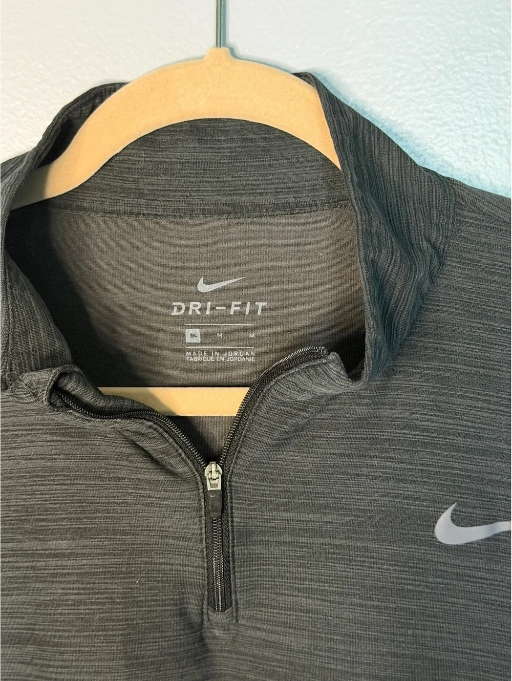 Nike Dri-FIT Men's Long Sleeve 1/4 Zip Activewear Top Size Medium
